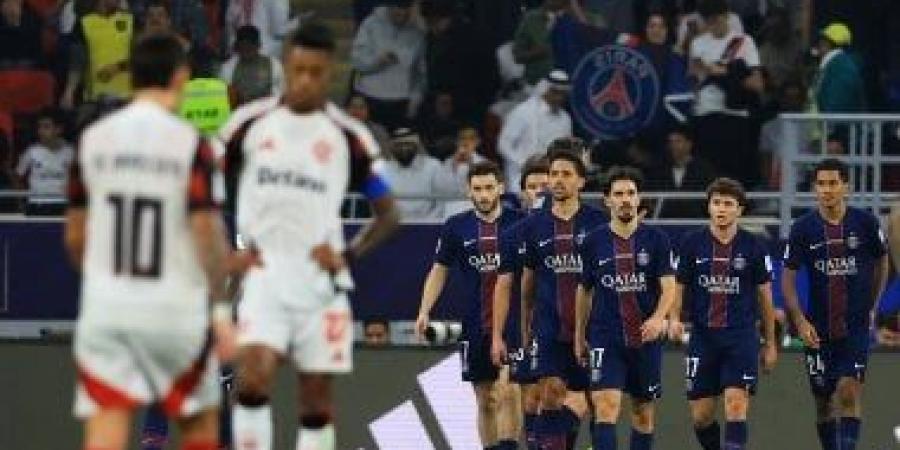 باريس سان جيرمان يفتقد حارسه سافونوف 6 أسابيع