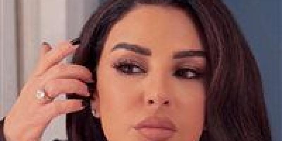 " المكياج المناسب لعيونك المبطّنة”.. أسرار النجمات لإظهار جمال عينك في دقائق