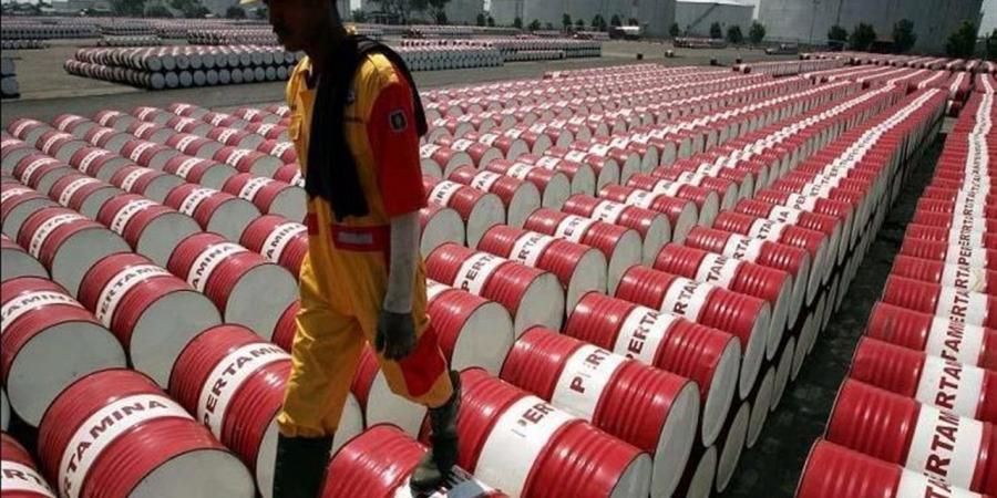 أسعار النفط تقفز 64% خلال مارس.. برنت عند 104.5 دولار للبرميل