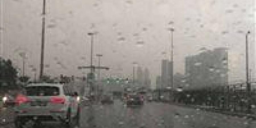 الشبورة المائية.. «الداخلية» تحذر قائدي المركبات وتحدد قواعد القيادة الآمنة على الطرق