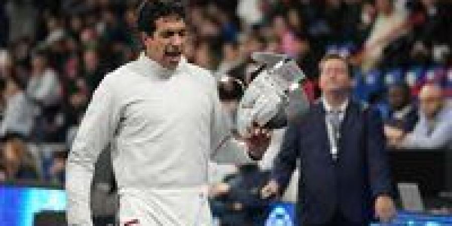 أحمد هشام يحقق برونزية بطولة العالم للسلاح بالبرازيل