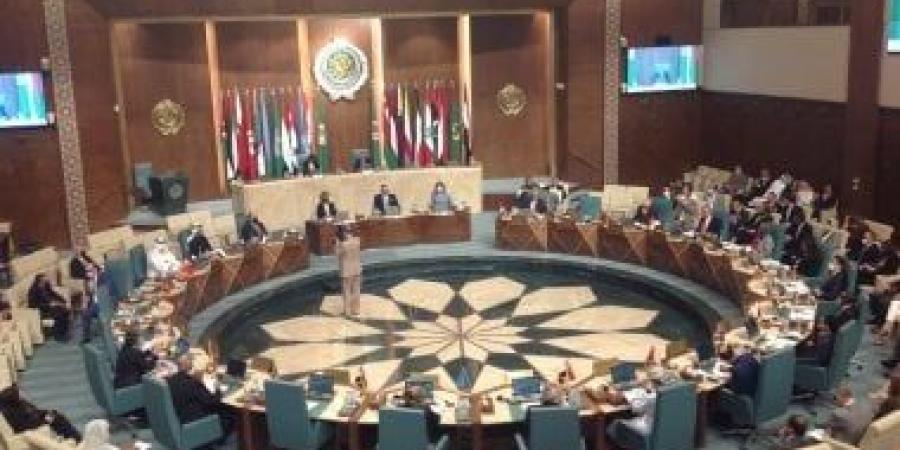 مجلس الجامعة العربية يطالب الصليب الأحمر بالعمل على الوصول الفورى لجميع سجون إسرائيل