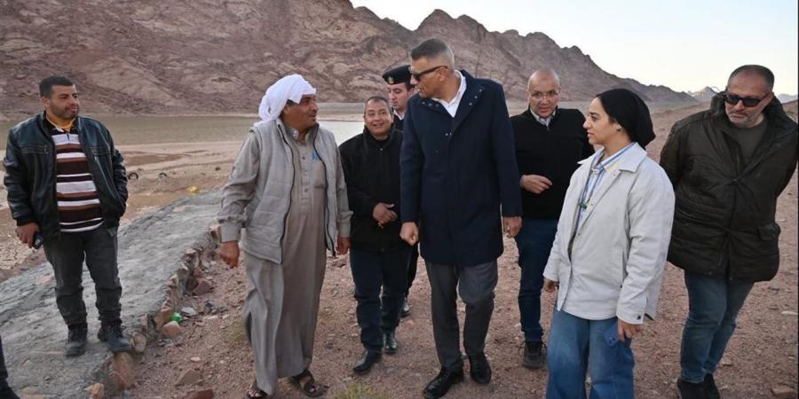 محافظ جنوب سيناء يوجه بتطبيق نظام العمل عن بُعد يوم الأحد