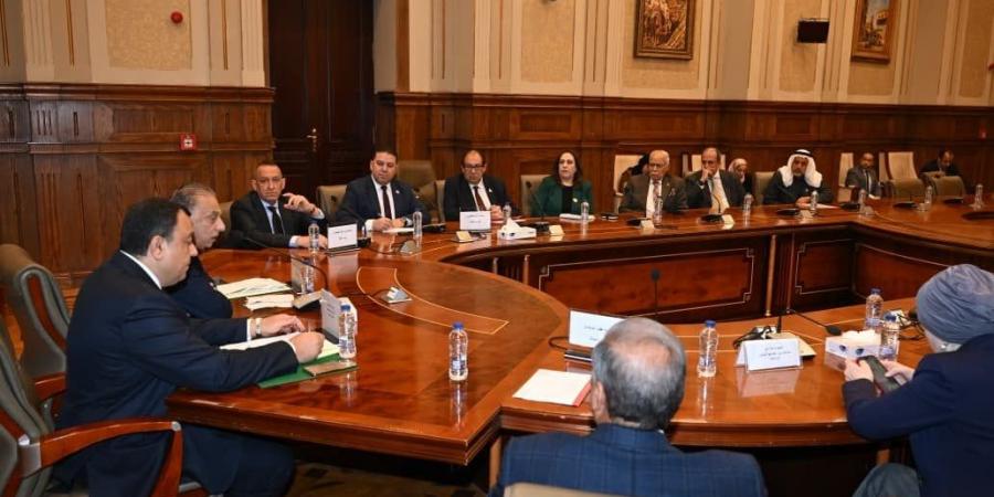 خارجية الشيوخ تناقش المستجدات بالمنطقة وسبل تعزيز التعاون العربي