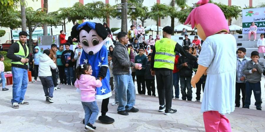 فرحة في عيون الأطفال.. محافظ البحيرة تحتفي بيوم اليتيم وتدعم الأمهات والعرائس بدمنهور