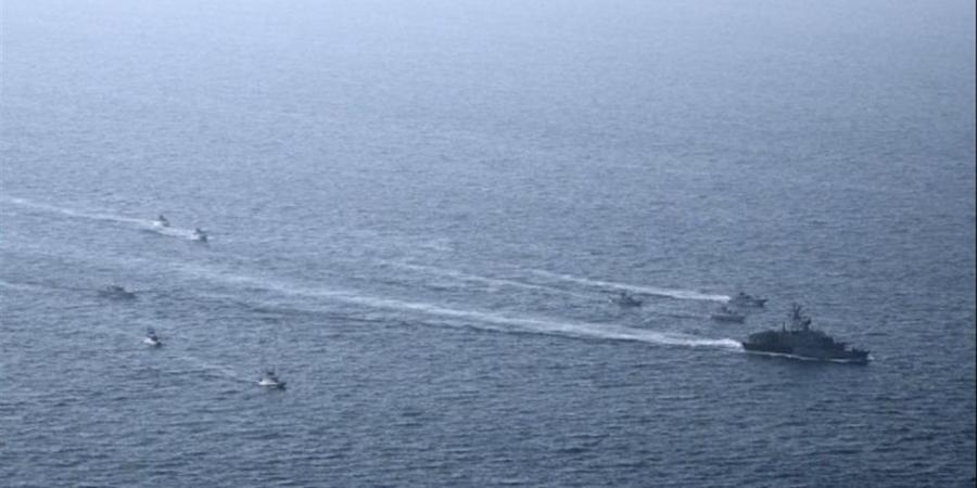 الجارديان: وول ستريت تتماسك بعد مؤشرات على إعادة فتح مضيق هرمز