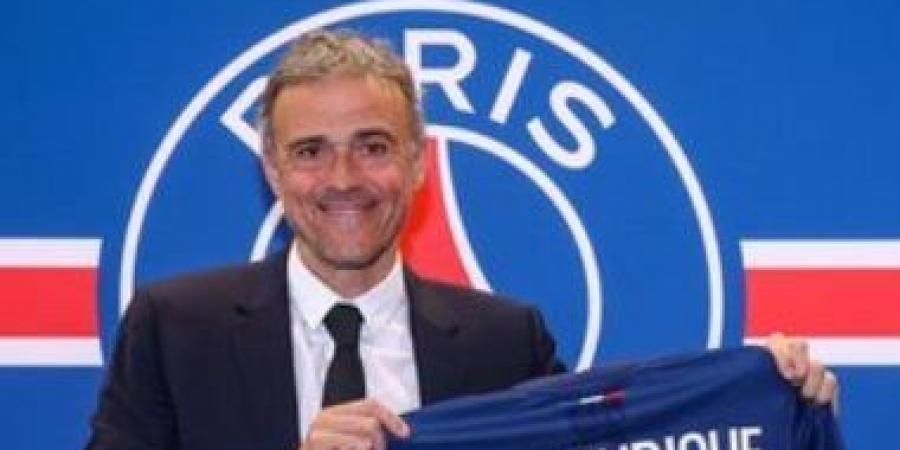 باريس سان جيرمان يغري إنريكي براتب ضخم لتجديد عقده