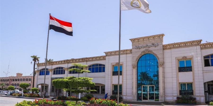 انتعاشة في حركة تداول السفن والحاويات في ميناء دمياط