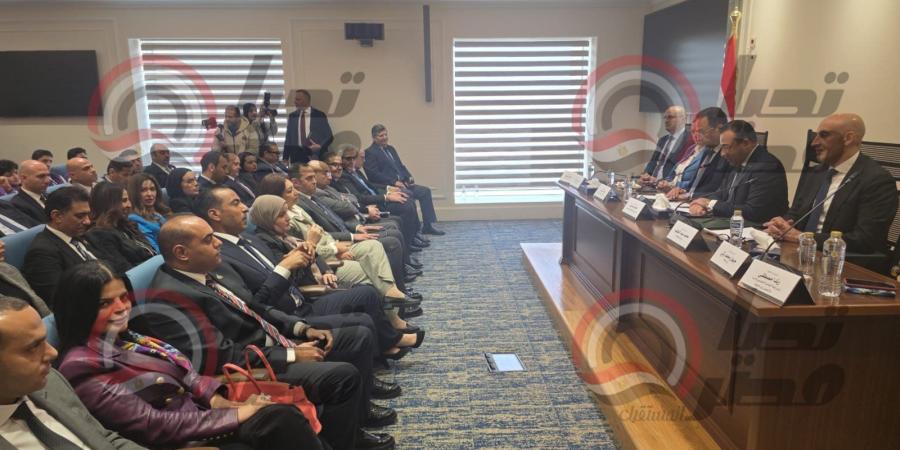 بحضور ٤ وزراء وممثلي اتحادات الطلاب بالمدارس والجامعات.. انطلاق اجتماع اتصالات النواب لمناقشة إعداد مشروع قانون تنظيم استخدام التكنولوجيا للأطفال