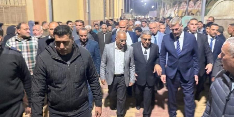 وزير البترول يتقدم مراسم عزاء شهيد بتروجت في مسقط رأسه بالدقهلية