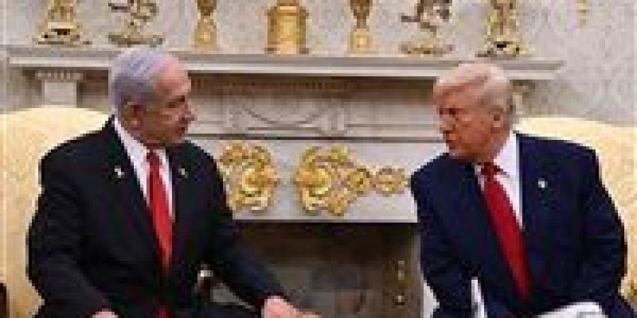 لا تراجع عن "الجحيم".. ترامب يتمسك بشروط خنق إيران قبيل انقضاء المهلة