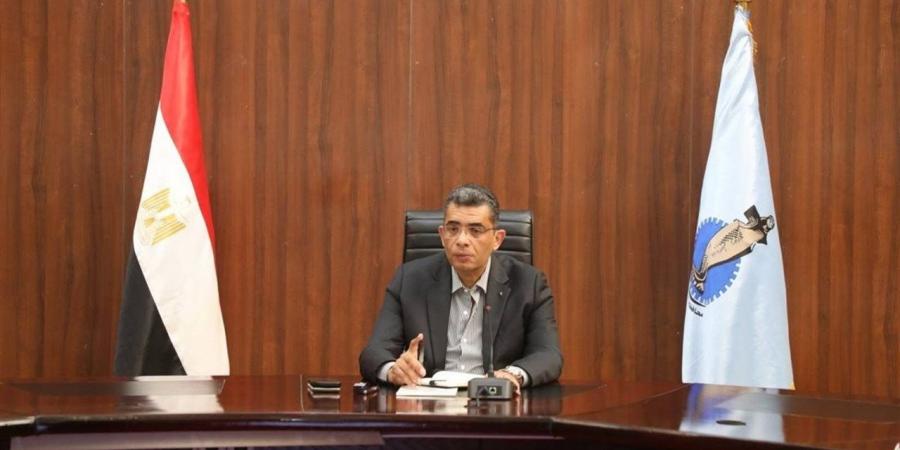 محافظ البحر الأحمر يحيل 3 صيدليات و6 محال للنيابة العامة لمخالفتها خطوط التنظيم