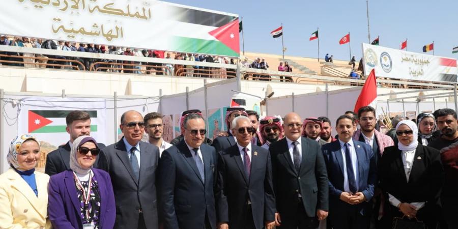 على هامش اليوبيل الذهبي لجامعة المنيا.. وزير التعليم العالي والمحافظ المنيا ورئيس الجامعة يشهدون ختام فعاليات "ملتقى الحضارات