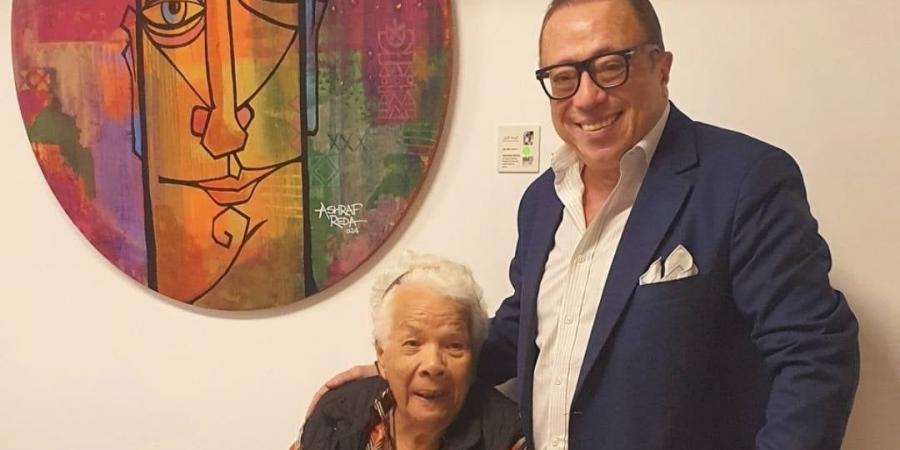 نقيب التشكيليين وصلاح بيصار وأشرف رضا ينعون زينب السجينى