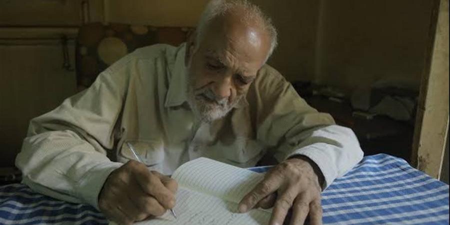 من كتاب في مكتبة المنيا إلى عالم الرواية.. كيف بدأ مجيد طوبيا رحلته مع الأدب؟