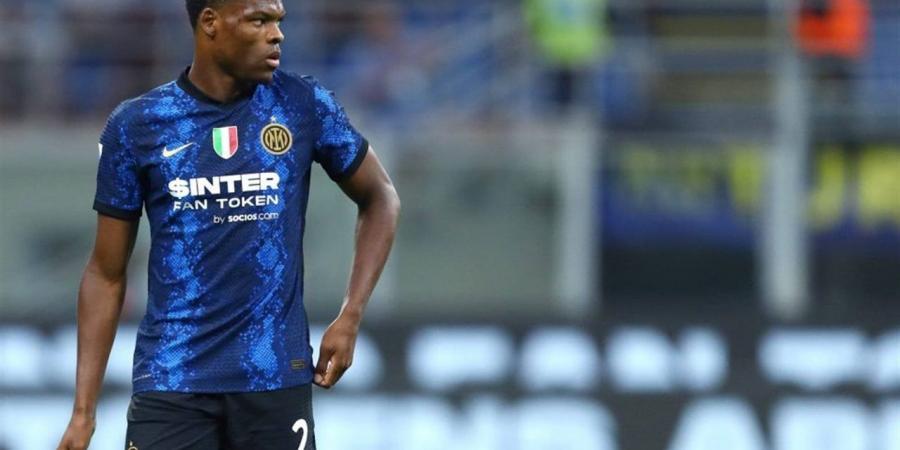 مانشستر يونايتد يدخل سباق التعاقد مع دومفريس.. وصراع إنجليزي محتدم