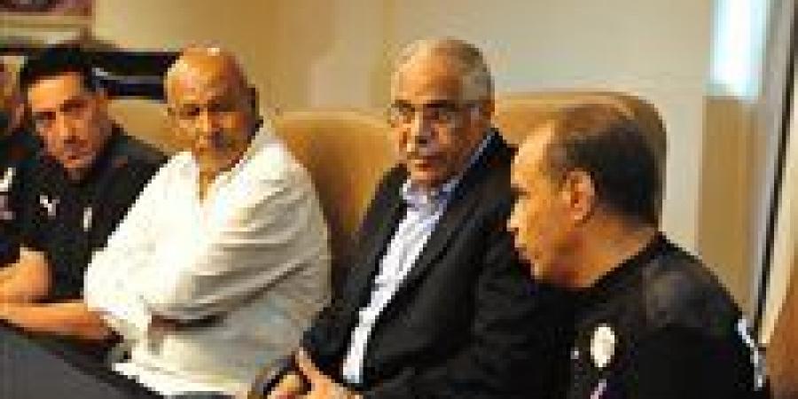 جمال علام يكشف الأقرب للتتويج بالدوري ويهاجم لجنة الحكام