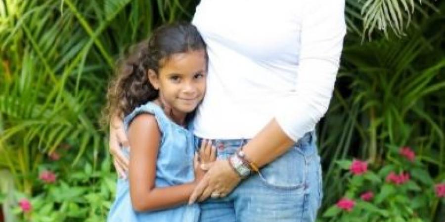 أحكم إنسانة عرفتها.. هند صبري توجه رسالة مؤثرة لإبنتها في عيد ميلادها |صور