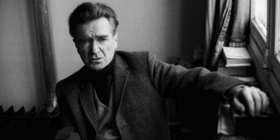 الفيلسوف والكاتب الروماني إميل سيوران.. لماذا وصف بـ المتشائم؟