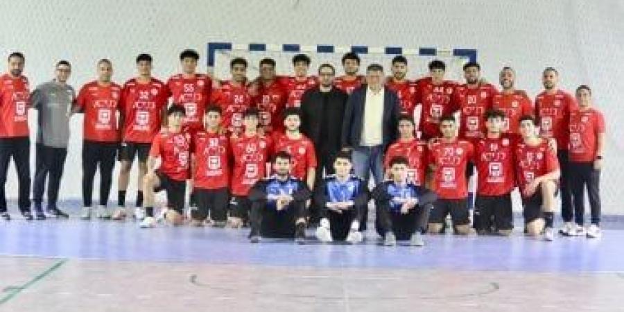 اجتماع تحفيزي لرئيس اتحاد اليد مع منتخب 2008 قبل مهمة البحر المتوسط