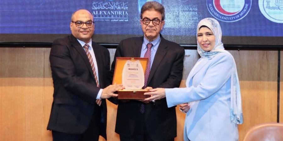 نقيب البيطريين يشارك في المؤتمر العلمي الأول للطفيليات بجامعة الإسكندرية