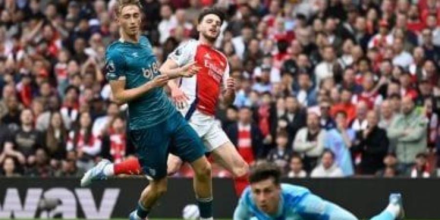 التشكيل الرسمى لمباراة آرسنال ضد بورنموث فى الدوري الإنجليزي