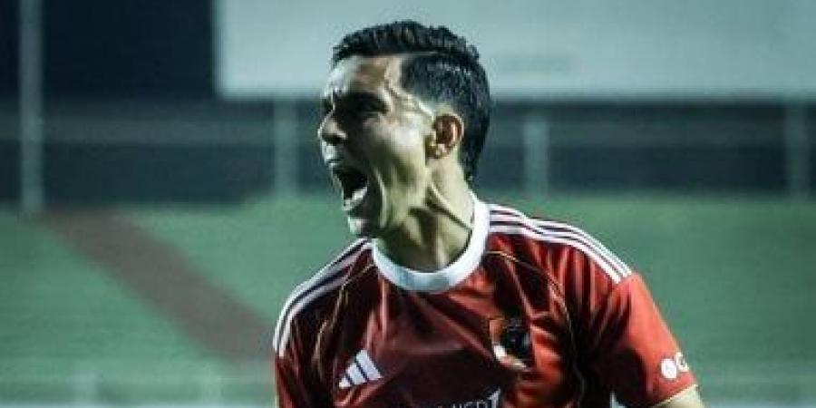 طبيب الأهلى: بن شرقى تعرض لجرح قطعى فى الفم وحالته مطمئنة