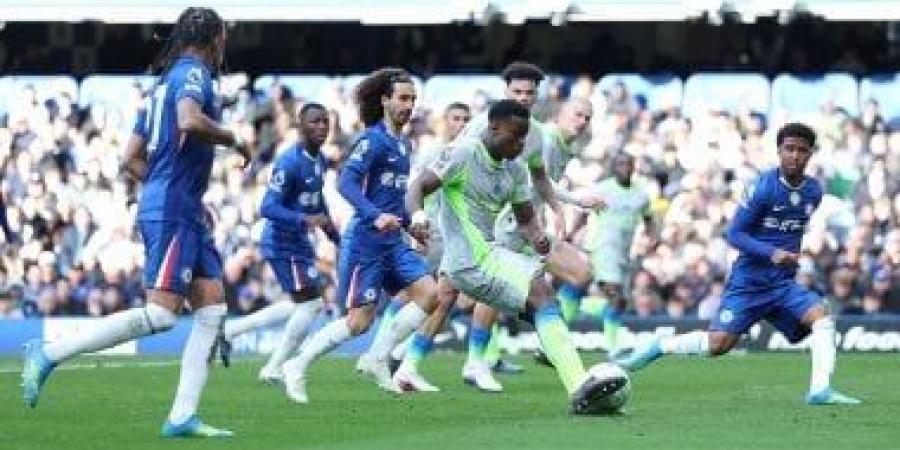 مانشستر سيتي يكتسح تشيلسي ويواصل الضغط على أرسنال في غياب مرموش "فيديو"