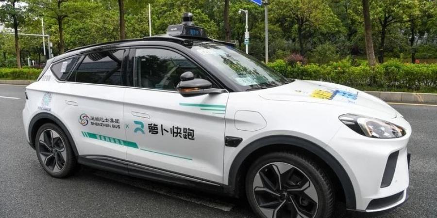 تعطل مفاجئ لأكثر من 100 سيارة أجرة ذاتية القيادة فى ووهان يثير القلق