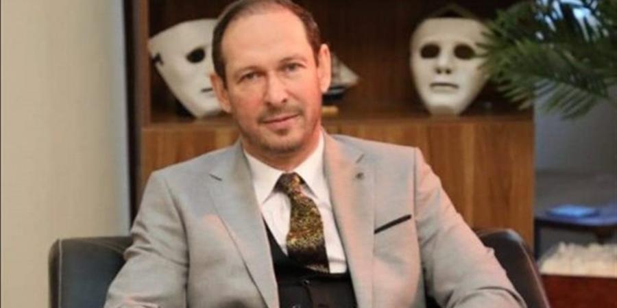 إدارة المسرح القومي تهنئ أيمن الشيوي بعد تعينه رئيسًا لقطاع المسرح