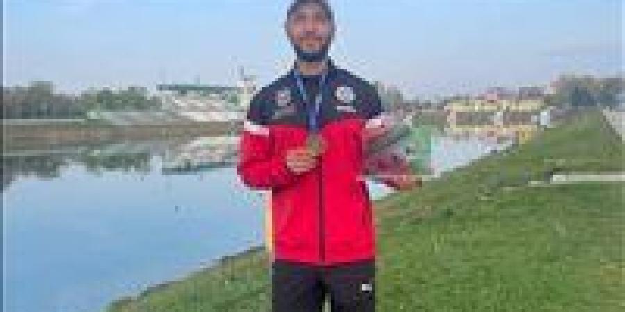 محمد علاء قوطة يفوز بالميدالية الذهبية في بطولة كرواتيا المفتوحة للتجديف