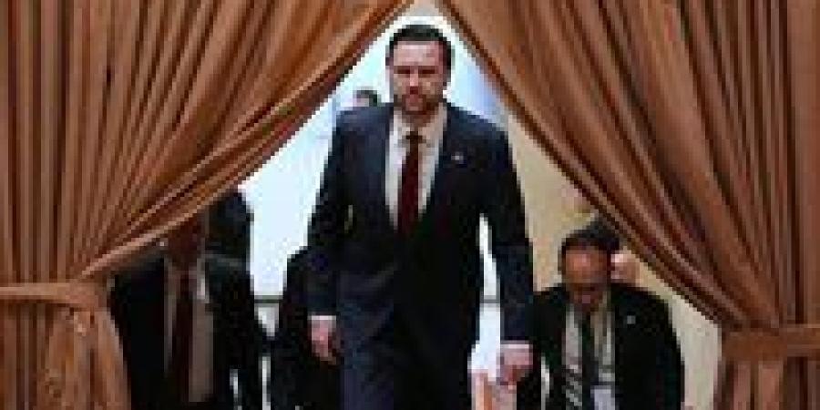 ديفيد إجناتيوس: تعثر محادثات إسلام آباد لا يعني بالضرورة العودة لخيار الحرب