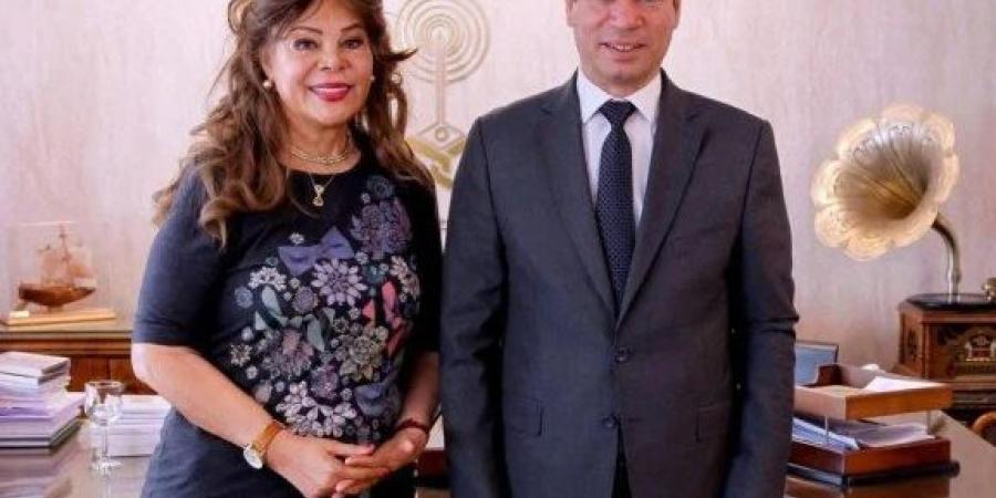 الملهمون.. صفاء أبو السعود تعود من جديد في برنامج إذاعي| تفاصيل