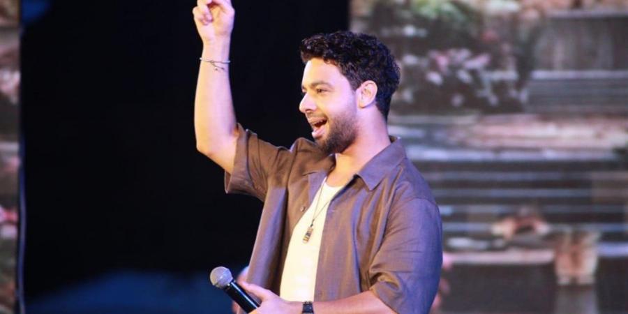 "مش هلومه" تجمع أحمد جمال بالشاعرة كوثر حجازي (فيديو)