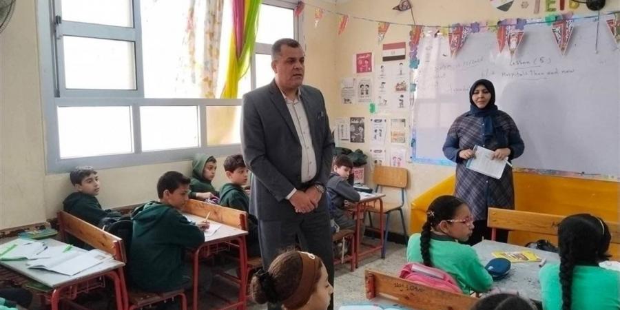 ياسر عمارة يتفقد مدارس دمياط الجديدة