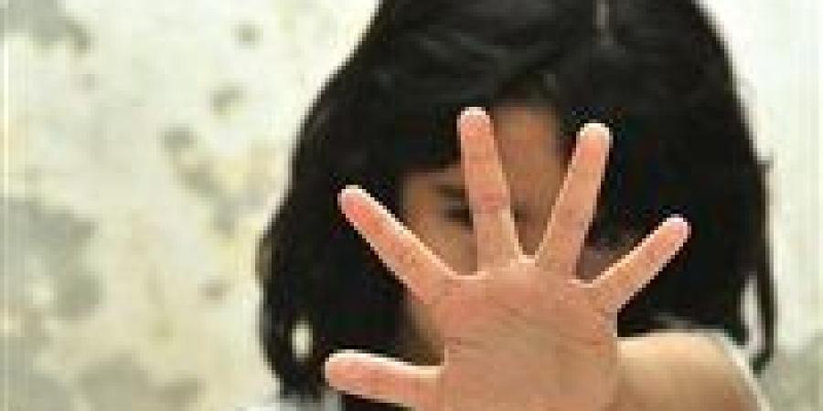 سقوط اامتهم بالتحرش بطفلة داخل محل في حدائق أكتوبر