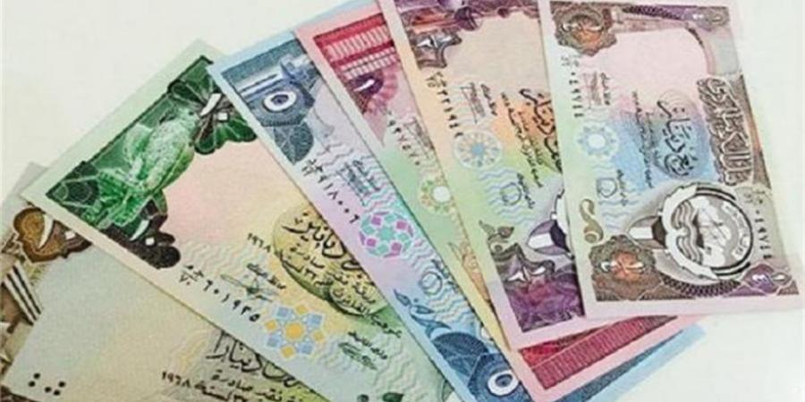 سعر الدينار الكويتي اليوم الأربعاء 15-4-2026 أمام الجنيه في ختام التعاملات