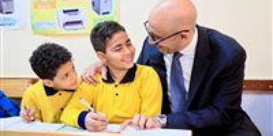 وزير التعليم: المعلم أساس العملية التعليمية.. والبرمجة والثقافة المالية مفتاح وظائف المستقبل