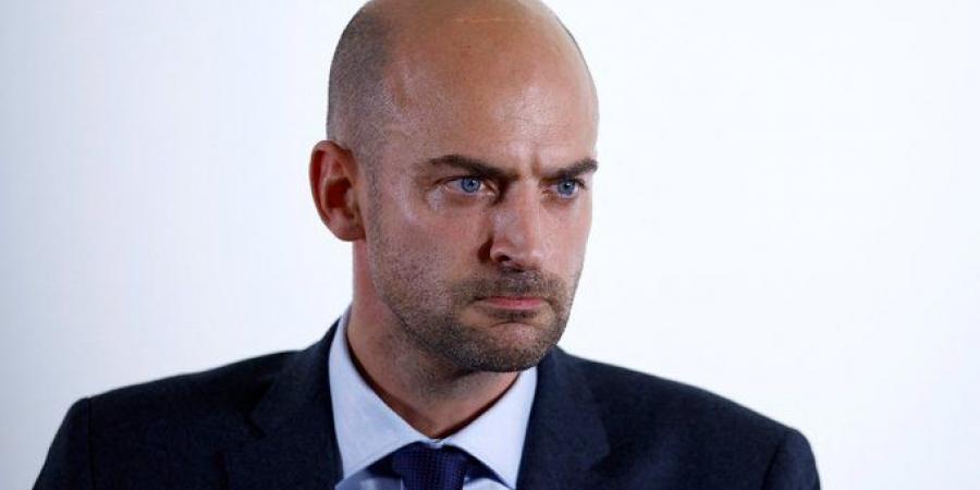 وزير خارجية فرنسا: على حزب الله تسليم سلاحه للدولة اللبنانية