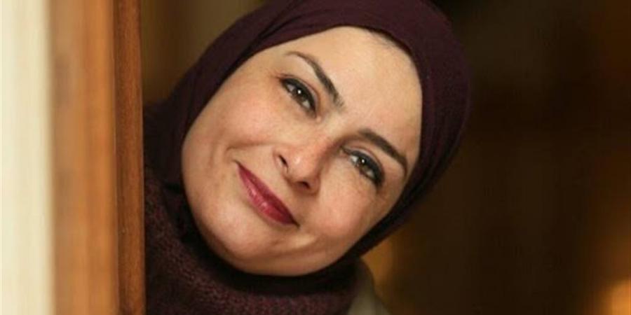 أسد الحكاية