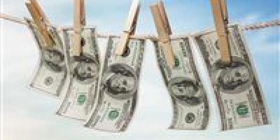 70 مليون جنيه من تجارة السلاح.. الداخلية تكشف شبكة غسل أموال بأسيوط