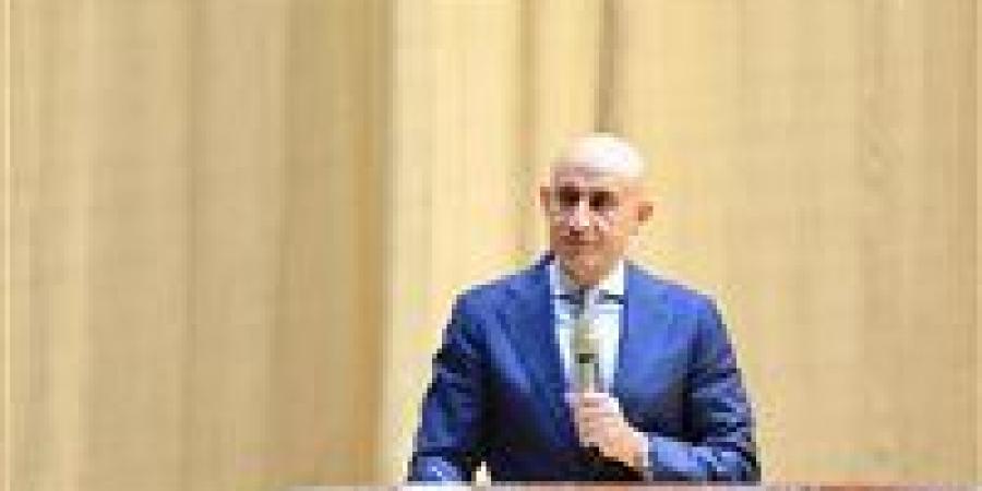 وزير التعليم يعلن خطة إنهاء الفترتين بالابتدائي 2027.. وتحقيق 87% حضور بالمدارس