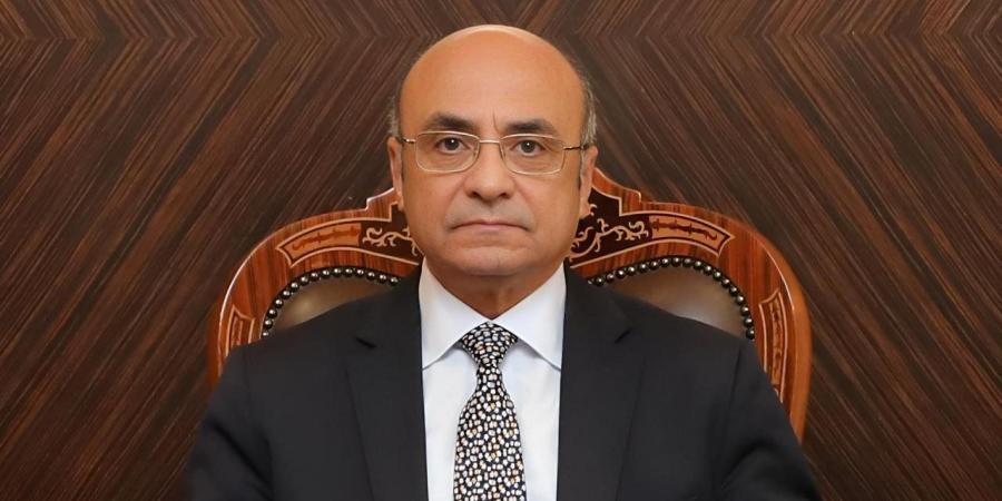 نقيب الأشراف يهنئ المستشار عمر مروان بالدكتوراه الفخرية