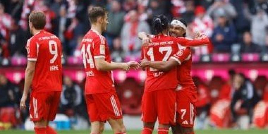 بايرن ميونخ على بُعد نقطة من حسم لقب الدوري الألماني