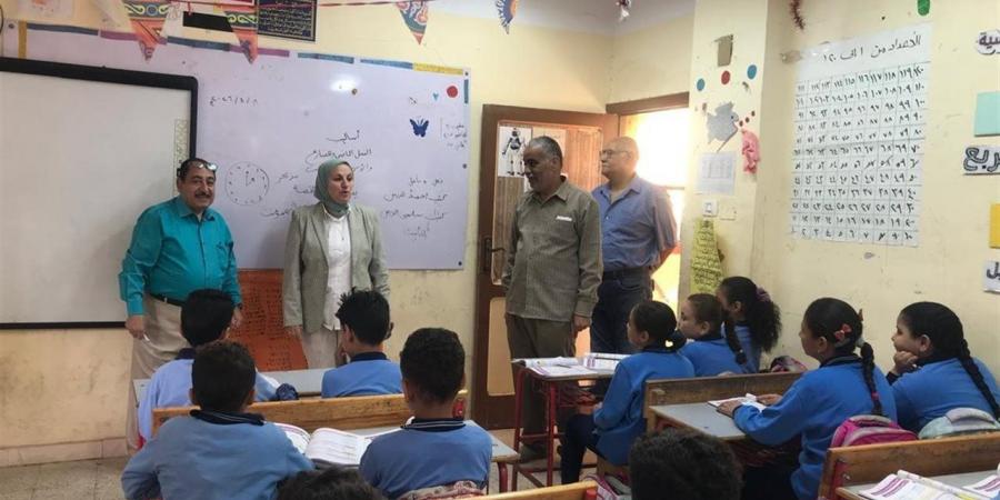 جولات ميدانية لمدير تعليم القاهرة بمدينة نصر والوايلي لمتابعة انتظام الدراسة