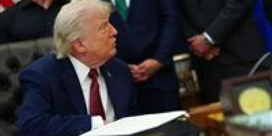 ترامب يمتنع عن التعليق على هجوم زوارق إيرانية ضد ناقلة نفط بهرمز