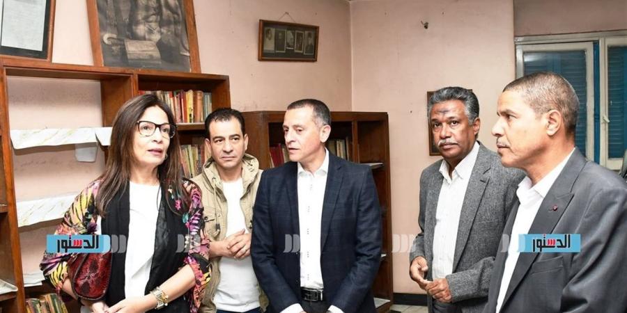 وزيرة الثقافة ومحافظ أسوان يتفقدان متحف ومكتبة العقاد