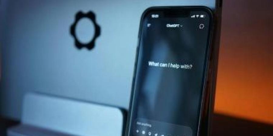 القصة الكاملة لعطل ChatGPT العالمي: التفاصيل وتأثيره.. ورد شركة OpenAI