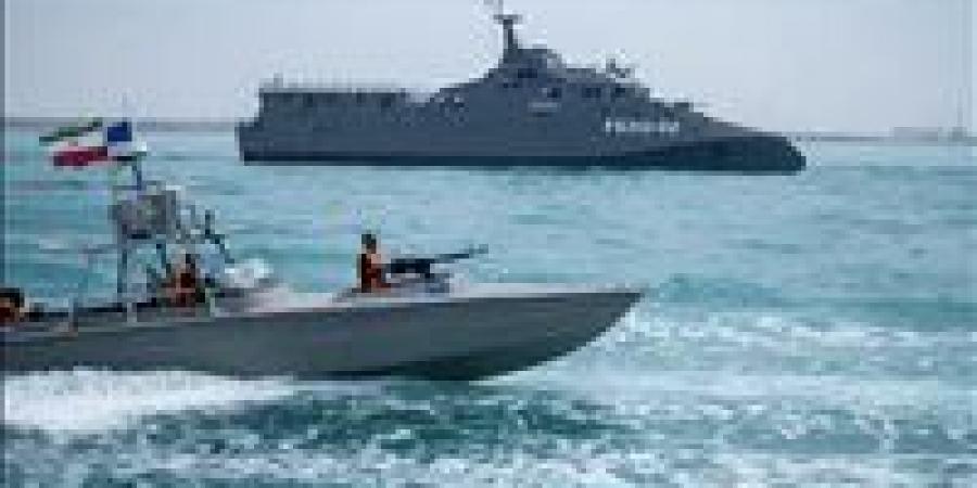 توتر في مضيق هرمز.. الحرس الثوري الإيراني يعلن احتجاز 3 سفن