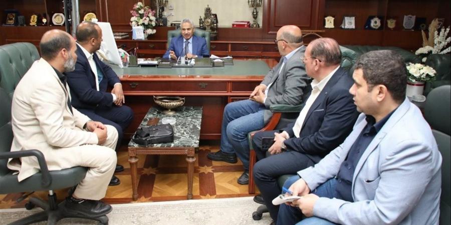 محافظ بني سويف يلتقى مسؤولى المحطة الإقليمية لمصر الوسطى بسدس
